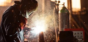 Imagen de la categoría Metalúrgica - PHA+PHNwYW4gc3R5bGU9ImNvbG9yOiByZ2IoNDgsIDU2LCA3Myk7Ij5FbiBJbmR1c3RyaWFzIE1vcmVubywgbm9zIGVzcGVjaWFsaXphbW9zIGVuIGJyaW5kYXIgc29sdWNpb25lcyBtZXRhbMO6cmdpY2FzIGRlIGFsdGEgY2FsaWRhZCBwYXJhIGRpdmVyc29zIHNlY3RvcmVzIGluZHVzdHJpYWxlcy4gQ29uIHVuYSB0cmF5ZWN0b3JpYSBzw7NsaWRhIHkgdW4gY29tcHJvbWlzbyBjb25zdGFudGUgY29uIGxhIGlubm92YWNpw7NuLCBub3MgaGVtb3MgY29uc29saWRhZG8gY29tbyB1bmEgZW1wcmVzYSBjb25maWFibGUgZW4gZWwgcnVicm8gZGUgbGEgbWV0YWzDunJnaWNhIGVuIEPDs3Jkb2JhLCBBcmdlbnRpbmEuIE51ZXN0cm8gZW5mb3F1ZSBzZSBiYXNhIGVuIGxhIGV4Y2VsZW5jaWEgb3BlcmF0aXZhLCBsYSBhdGVuY2nDs24gcGVyc29uYWxpemFkYSB5IGxhIGVudHJlZ2EgcHVudHVhbCBkZSBjYWRhIHByb3llY3RvLjwvc3Bhbj48L3A+