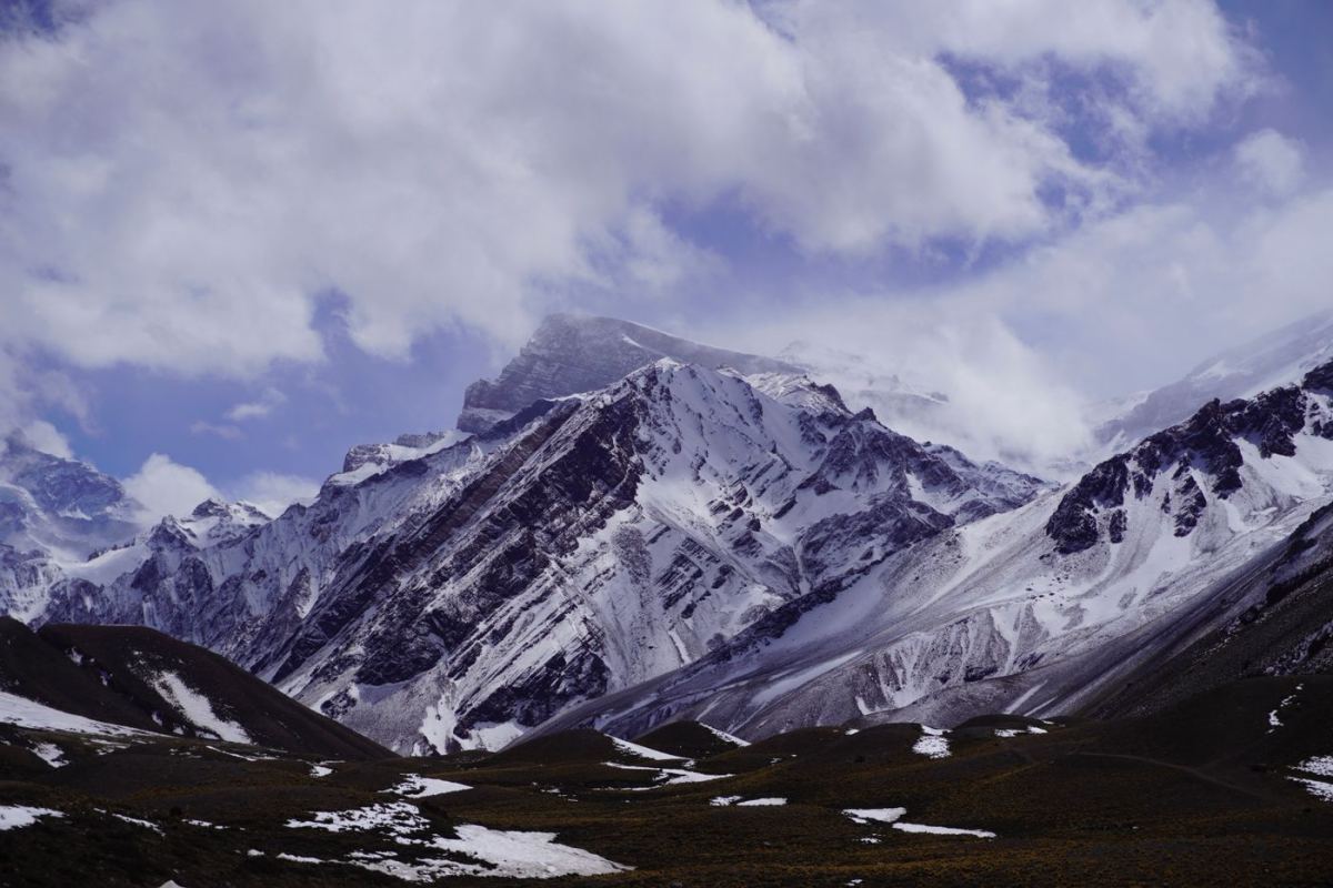 Cumbres nevadas de los Andes argentinos